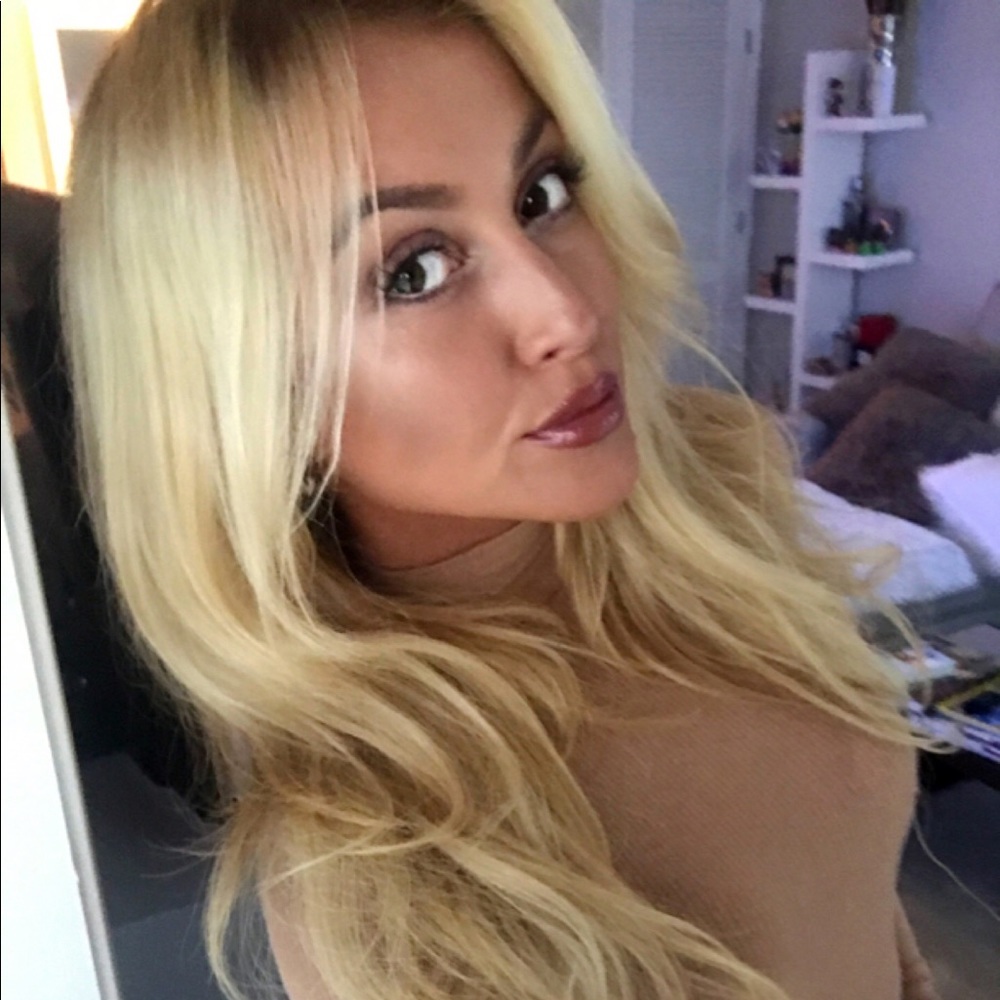 Meet your Posher, Nelli